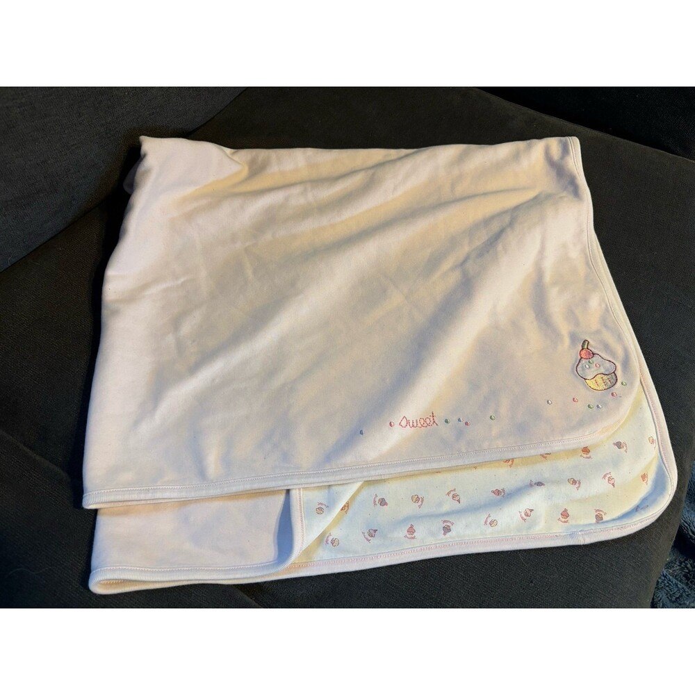 Gymboree vintage Y2K sweet little cupcake cotton baby blanket pale pink